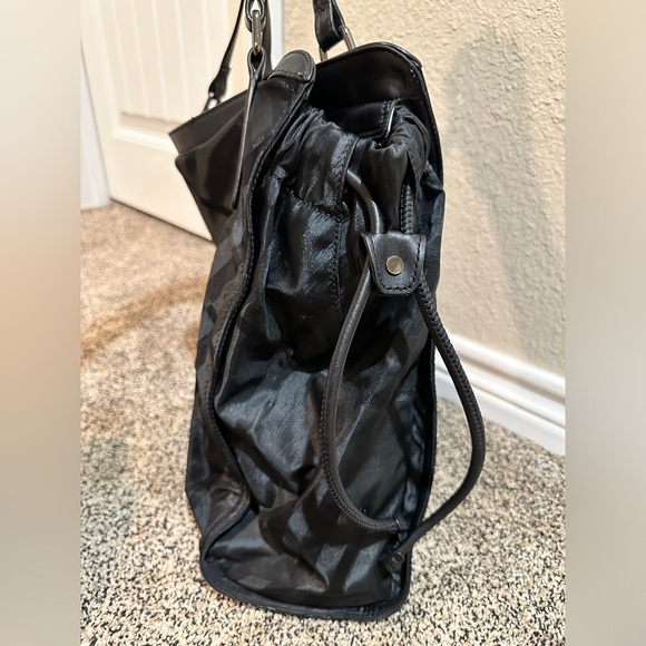 Burberry Black Nova Check Nylon and Leather Buckleigh Tote - Picture 2 of 7